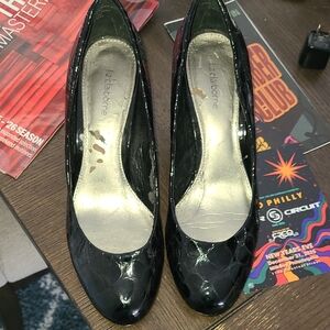 Liz Claiborne Black Croc-Embossed Heels